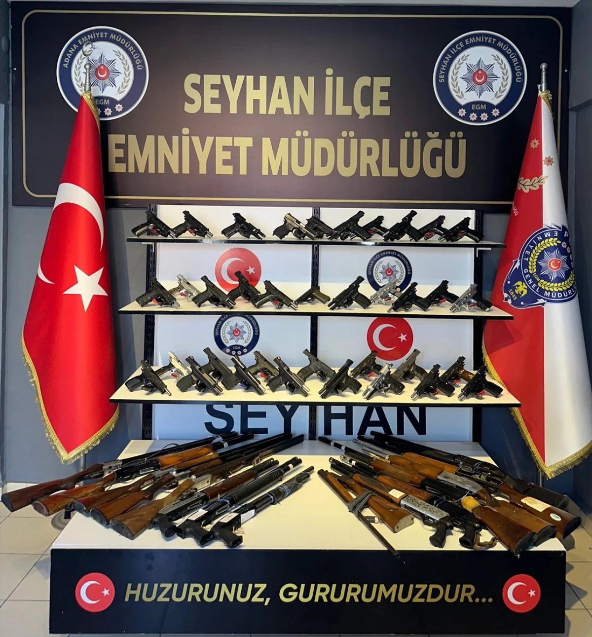 Adana'da Ruhsatsız Silah Operasyonu: 55 Silah Ele Geçirildi